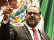 Renuncia a Morena diputado Omar Castañeda y se pasa a MC