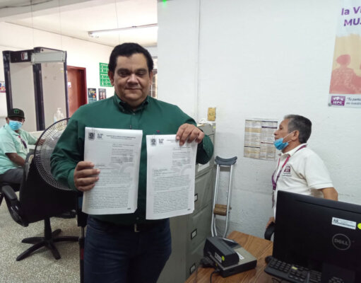 Denuncia PRD al Colegio de Bachilleres de Tabasco por pintas de bardas a favor de Adán López