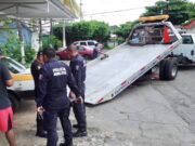 Elementos de la PEC hacen negocio con renta de radio de uso oficial a empresas de grúas