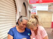 Lorena Beaurregard le baja ‘tres rayitas’ a su discurso, pero insiste en que los tabasqueños son zalameros