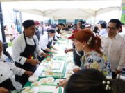 Villahermosa cumple un aniversario más de su fundación y lo celebra con partida de pastel