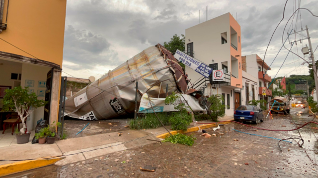 tequilera_jose_cuervo_explosion_tequila_jalisco_cortesia_proteccion_civil_xtwitter.png_554688468