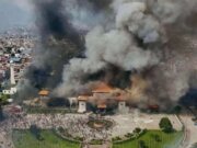 En 24 horas derrocan gobierno de Nepal; protestas dejaron 25 muertos