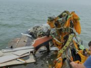 Encuentran sin vida a último pasajero de avionazo de la Marina en Texas