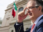 Hijo de Marcelo Ebrard vivió de gratis en la embajada de México en Reino Unido