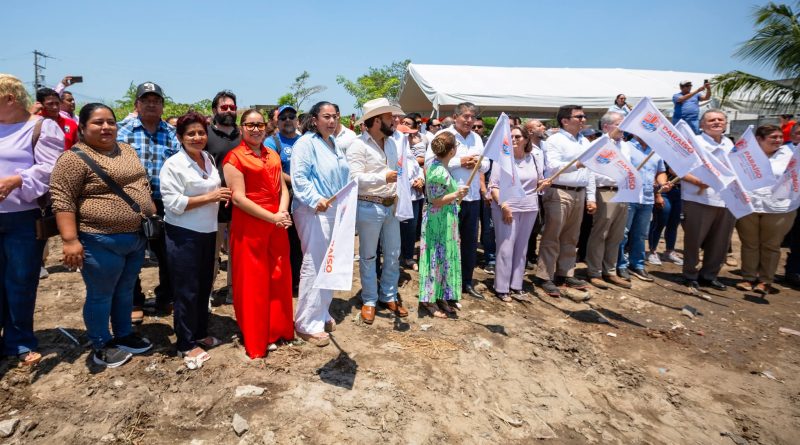 Inicia gobierno de Alfonso Baca Sevilla construcción de libramiento de Paraíso